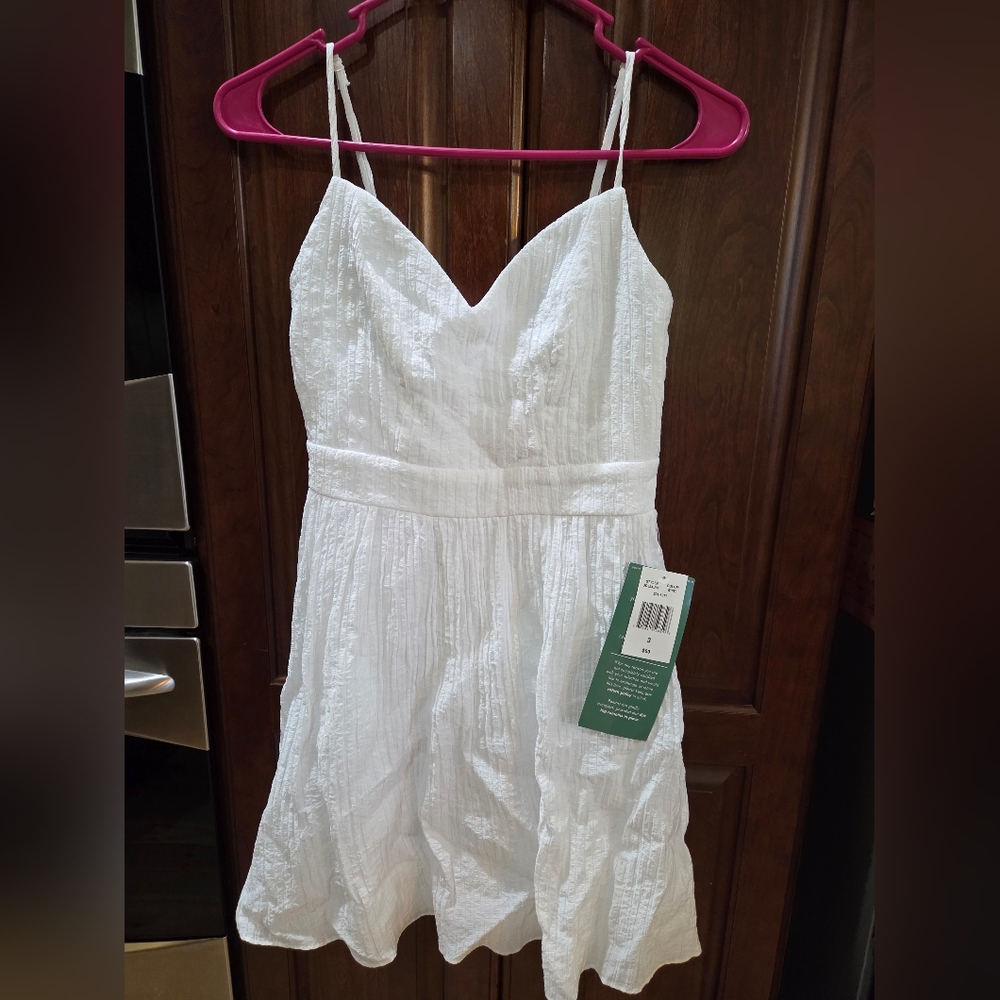 White Sleeveless Dress